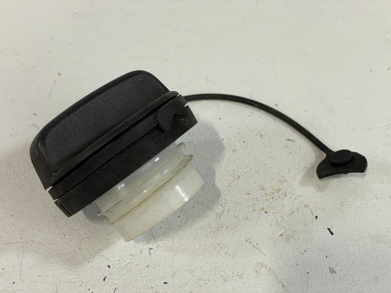 Load image into Gallery viewer, 2019 - 2024 INFINITI QX50 FUEL GAS TANK FILLER DOOR LID CAP 17251-1VZ0D # 85684
