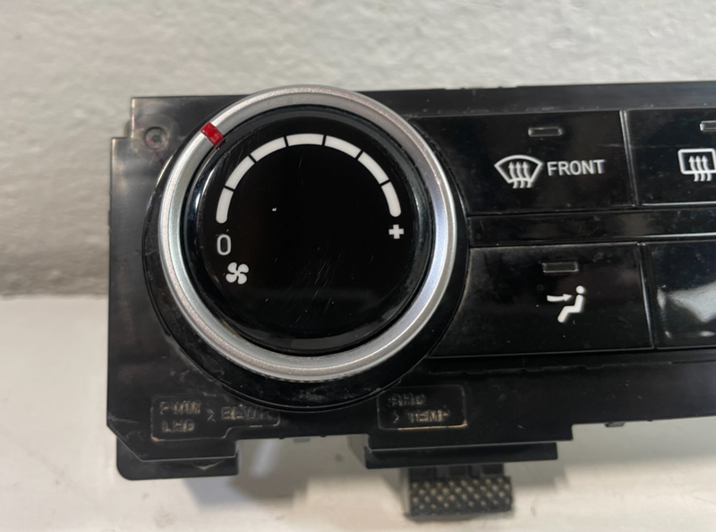 Load image into Gallery viewer, 22-24 HYUNDAI TUCSON DASH A/C HEATER CLIMATE CONTROL PANEL SWITCH 2.5L # 105070
