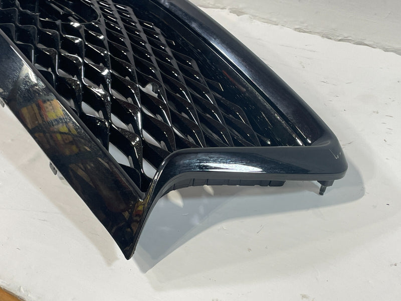 Load image into Gallery viewer, 2018-2020 INFINITI Q50 FRONT BUMPER UPPER GRILLE W/O EMBLEM 62310-6HH0A # 93919
