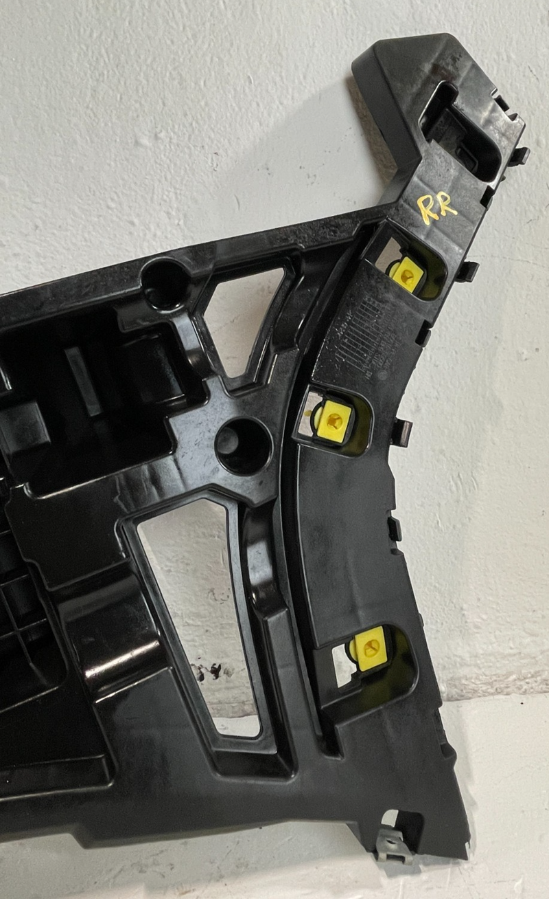 Load image into Gallery viewer, 22-25 GENESIS G70 REAR RIGHT SIDE BUMPER MOUNT SUPPORT BRACKET ASSEMBLY # 104353
