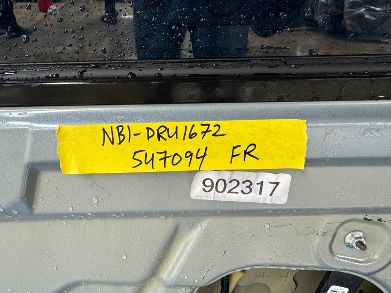 Load image into Gallery viewer, 2016-2020 INFINITI QX60 FRONT RIGHT SIDE DOOR ASSEMBLY BLUE (RBP) # NB1-DRU1672
