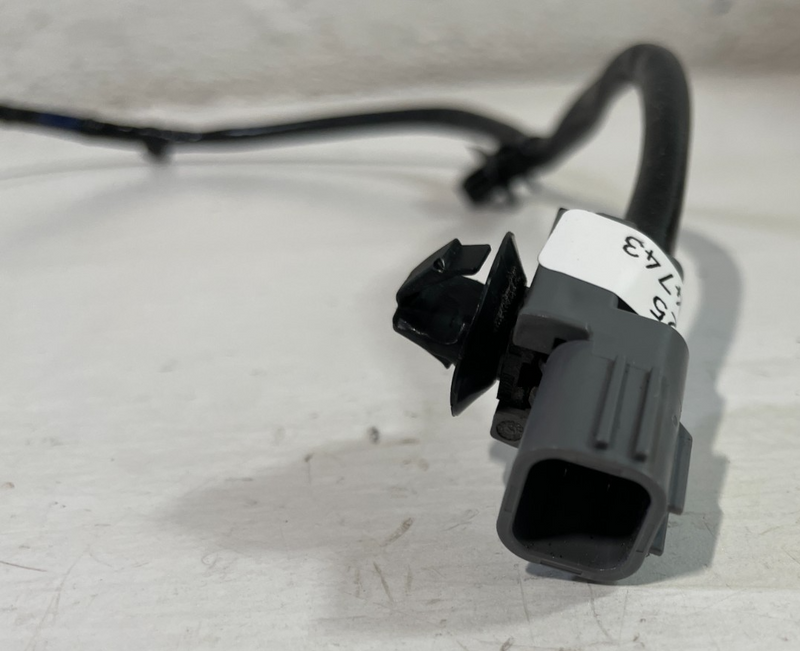 Load image into Gallery viewer, 20-25 HYUNDAI PALISADE REAR RIGHT LOWER EXHAUST LAMBDA O2 OXYGEN SENSOR # 104743
