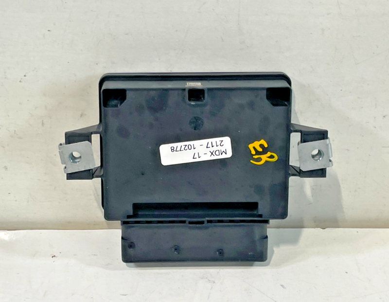 Load image into Gallery viewer, 17-20 ACURA MDX ELECTRIC PARKING BRAKE CONTROL MODULE UNIT EPB ECU 3.5L # 102778
