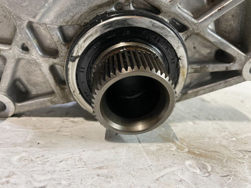 Load image into Gallery viewer, 20-23 HYUNDAI PALISADE AWD AUTOMATIC TRANSMISSION TRANSFER CASE ASSEMBLY #104798

