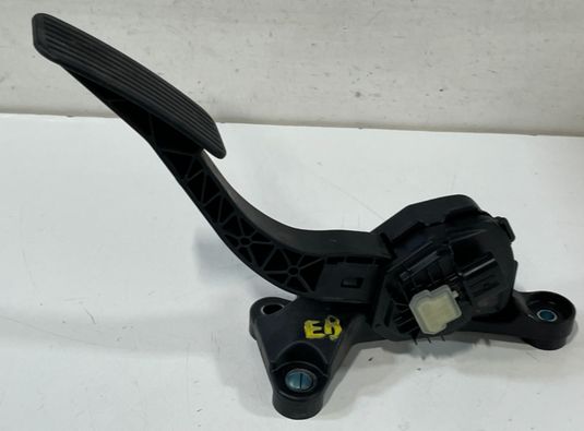 21-23 HYUNDAI ELANTRA GAS ACCELERATION ACCELERATOR PEDAL 32700-AB200