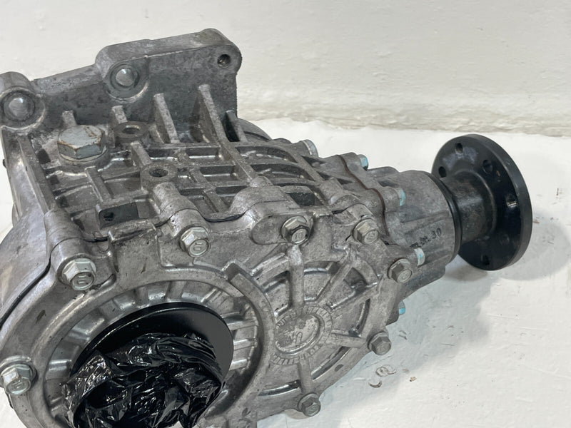 Load image into Gallery viewer, 20-23 HYUNDAI PALISADE AWD AUTOMATIC TRANSMISSION TRANSFER CASE ASSEMBLY # 99265
