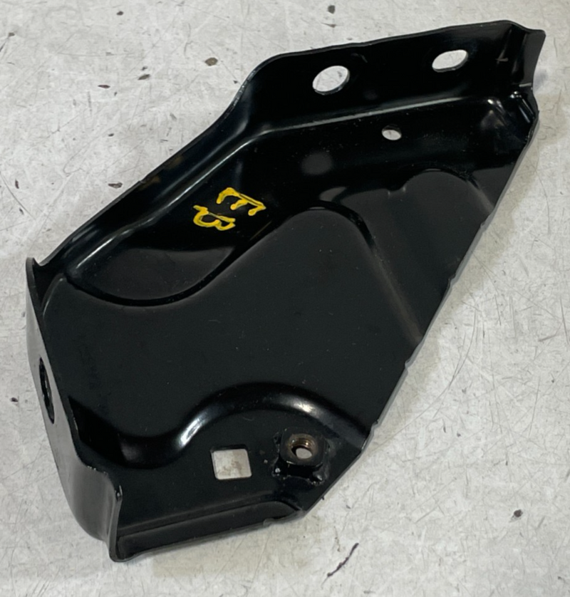 Load image into Gallery viewer, 2022-2024 HONDA CIVIC FRONT RIGHT BUMPER LOWER SUPPORT RAIL STAY BRACKET #100470
