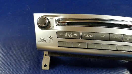 11-17 INFINITI M35h M37 M56 Q70 Q70L RADIO AUDIO CD PLAYER CONTROL PANEL