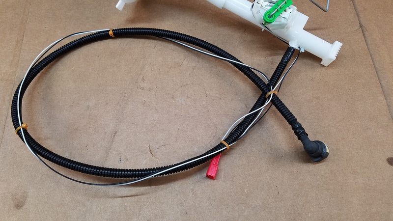 Load image into Gallery viewer, ⭐⭐ OEM 19-21 INFINITI QX50 FUEL GAS GAUGE LEVEL SENDING UNIT 2.0L 25060-5NA1A ⭐⭐
