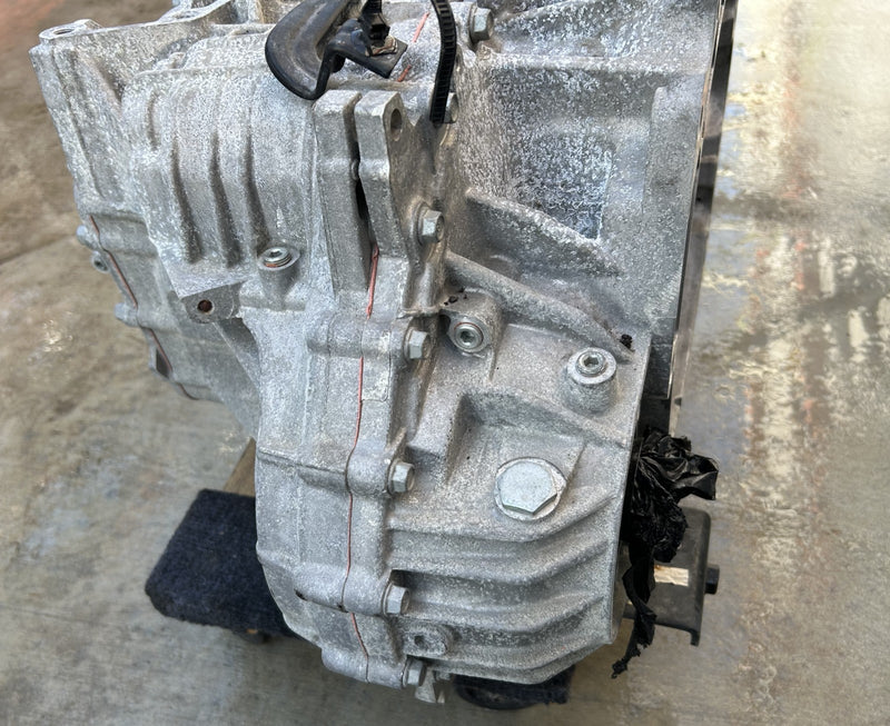 Load image into Gallery viewer, HYUNDAI PALISADE FWD AUTO TRANSMISSION ASSY 2023-2025 37K MILES 3.8L #NB1-TRU483
