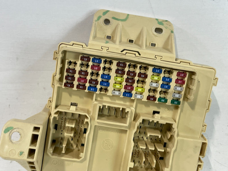 Load image into Gallery viewer, 2021-2023 HYUNDAI SANTA FE DASH DASHBOARD FUSE RELAY JUNCTION BOX BLOCK # 104005
