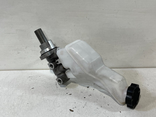 2020-2025 HYUNDAI PALISADE BRAKE MASTER CYLINDER RESERVOIR BOOSTER TANK