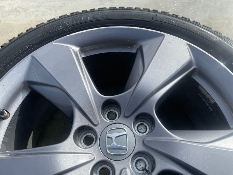 Load image into Gallery viewer, HONDA PASSPORT TOURING 20X8.5J ET55 WHEEL RIM W/ TIRE 3.5L ONLY#1 19-21 # 105294
