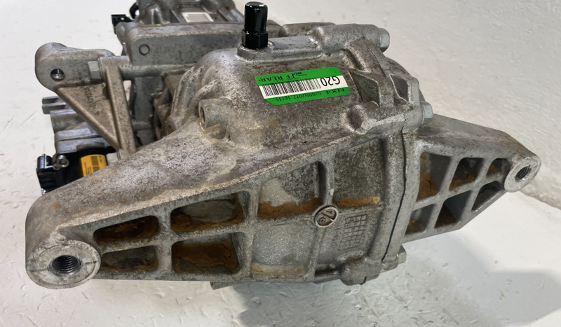 Load image into Gallery viewer, 2022-2025 HYUNDAI TUCSON AWD REAR DIFFERENTIAL AXLE CARRIER ASSEMBLY # 105074

