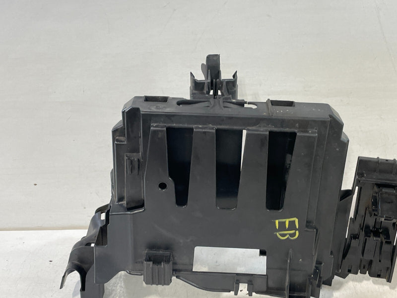 Load image into Gallery viewer, 19-20 BMW 330i 330i xDrive INTEGRATED POWER SUPPLY MODULE HOLDER BRACKET #98425D
