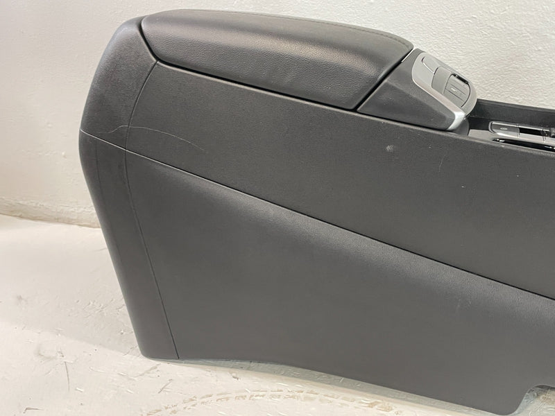 Load image into Gallery viewer, 22-24 HYUNDAI TUCSON SEL CENTER CONSOLE STORAGE COMPARTMENT ASSEMBLY # 103285
