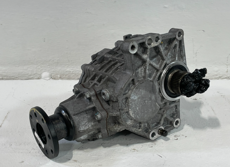 Load image into Gallery viewer, 20-23 HYUNDAI PALISADE AWD AUTOMATIC TRANSMISSION TRANSFER CASE ASSEMBLY # 99265
