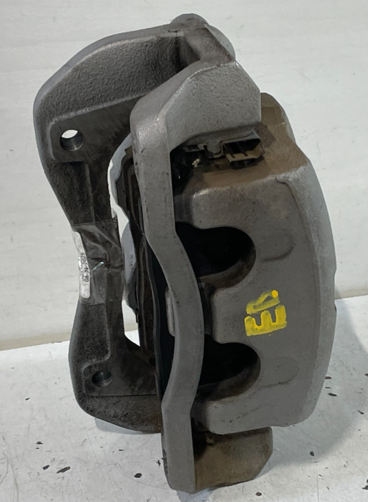 2020-2025 HYUNDAI PALISADE FRONT RIGHT SIDE BRAKE CALIPER W/ BRAKE PADS
