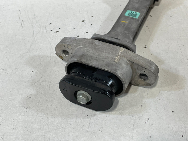 Load image into Gallery viewer, 19-25 HYUNDAI SANTA FE PALISADE ENGINE MOTOR MOUNT TORQUE ARM ROLL ROD # 100251
