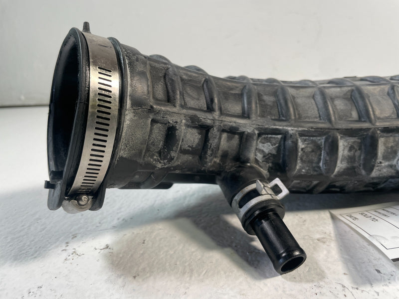 Load image into Gallery viewer, 2019 - 2025 INFINITI QX50 AIR CLEANER FILTER INTAKE INLET DUCT HOSE # 106487
