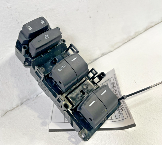 2023 - 2025 HONDA HR-V FRONT LEFT MASTER POWER DOOR WINDOW SWITCH 2.0L