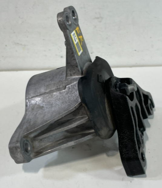 2020-2025 HYUNDAI SONATA FRONT RIGHT ENGINE FRAME MOUNT BRACKET 2.5L