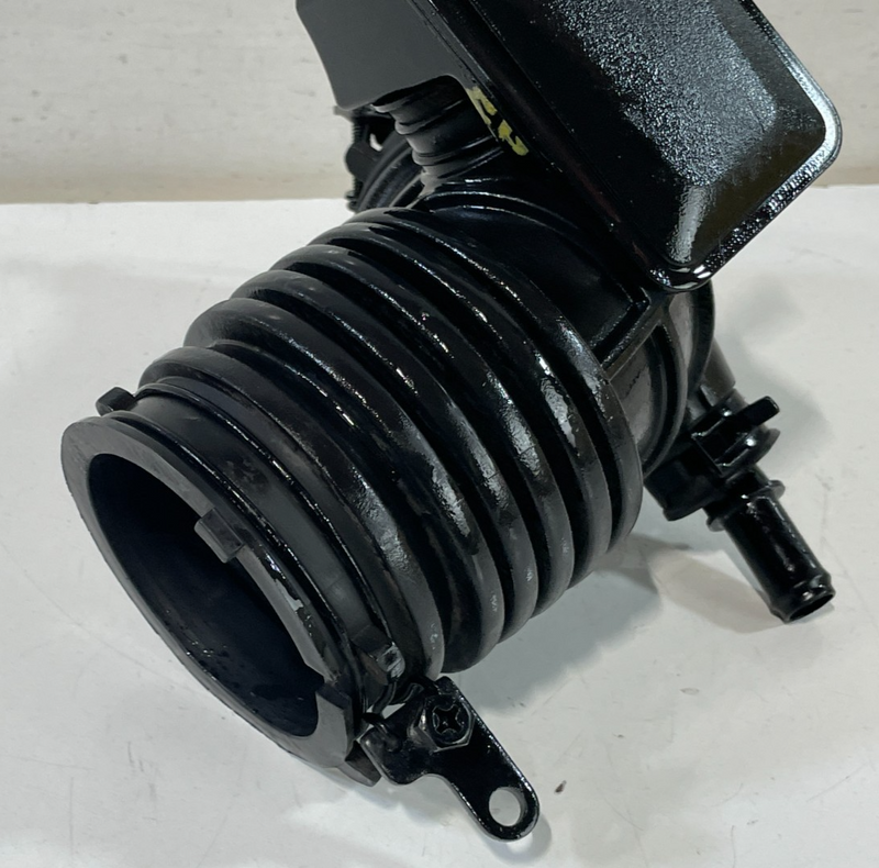 Load image into Gallery viewer, 21-23 HYUNDAI ELANTRA AIR CLEANER INTAKE HOSE RESONATOR DUCT PIPE 2.0L # 101817
