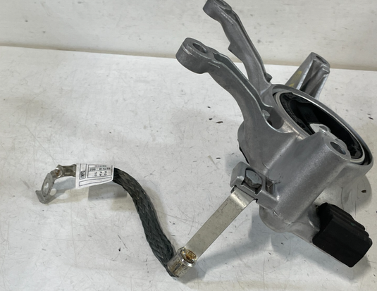 19-24 BMW 330i 330i xDrive AUTO TRANSMISSION GEARBOX SUPPORTING BRACKET