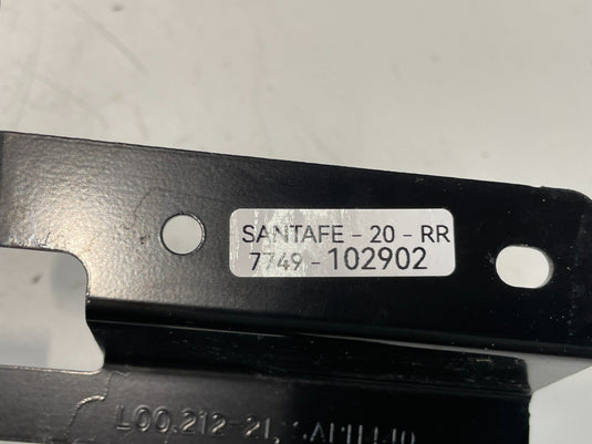 19-20 HYUNDAI SANTA FE REAR RIGHT SIDE BLIND SPOT RADAR SUPPORT BRACKET
