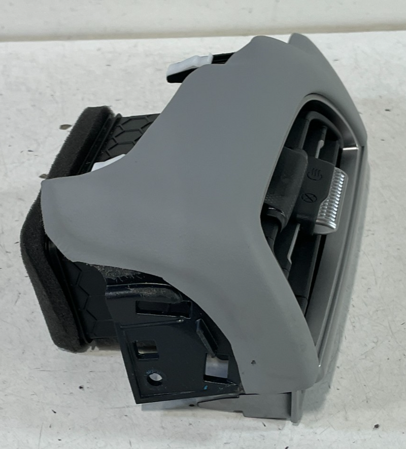 Load image into Gallery viewer, 20-22 PALISADE FRONT LEFT DASH AC AIR VENT GRILLE MOLDING W/ TRIM COVER # 100791
