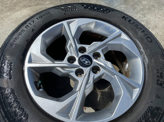 HYUNDAI TUCSON 17x7 5 SPOKE ALLOY WHEEL W/TIRE (SET#4) 2022-2024 # ML7-WH1329