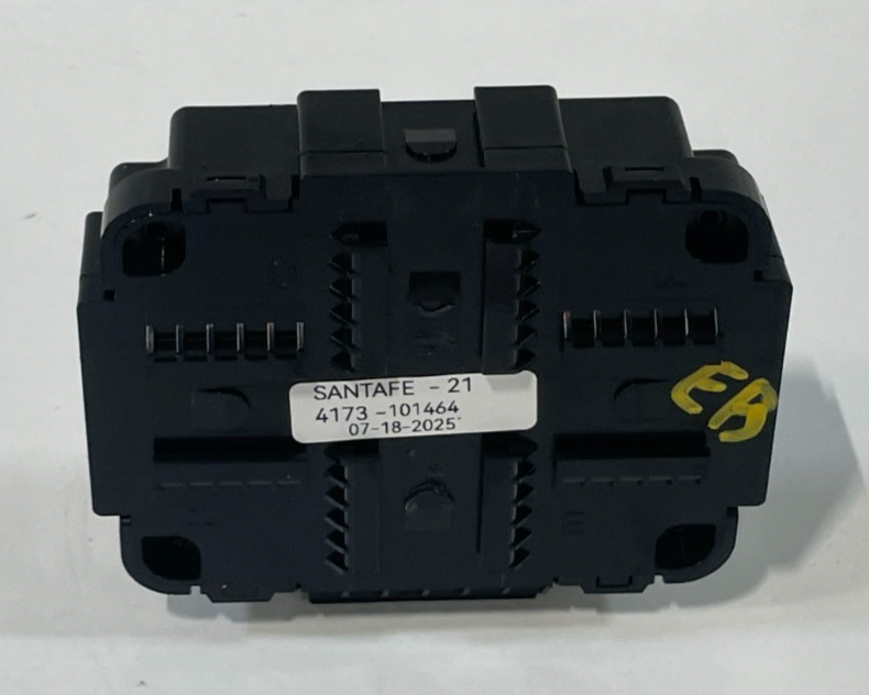 Load image into Gallery viewer, 2021 - 2023 HYUNDAI SANTA FE LDC POWER CONVERTER INVERTER MODULE UNIT # 101464
