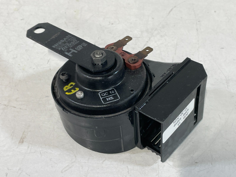 Load image into Gallery viewer, 2013 - 2020 INFINITI JX35 QX60 HIGH PITCH HORN SIGNAL ALARM 25610-3JA0A # 93599
