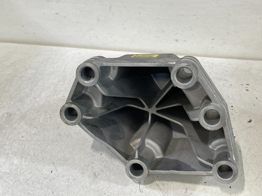 2019-2023 GENESIS G70 FRONT RIGHT SIDE ENGINE MOUNT SUPPORT BRACKET 2.0L
