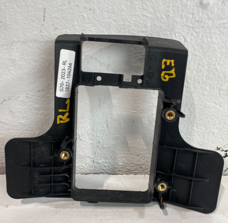 Load image into Gallery viewer, 22-23 GENESIS G70 REAR LEFT DRIVER SIDE BLIND SPOT RADAR MODULE BRACKET # 104266
