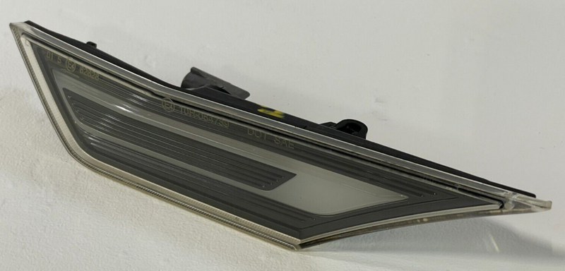 Load image into Gallery viewer, 16-21 HONDA CIVIC SI FRONT BUMPER LEFT SIDE MARKER LIGHT LAMP LED SMOKED # 84150
