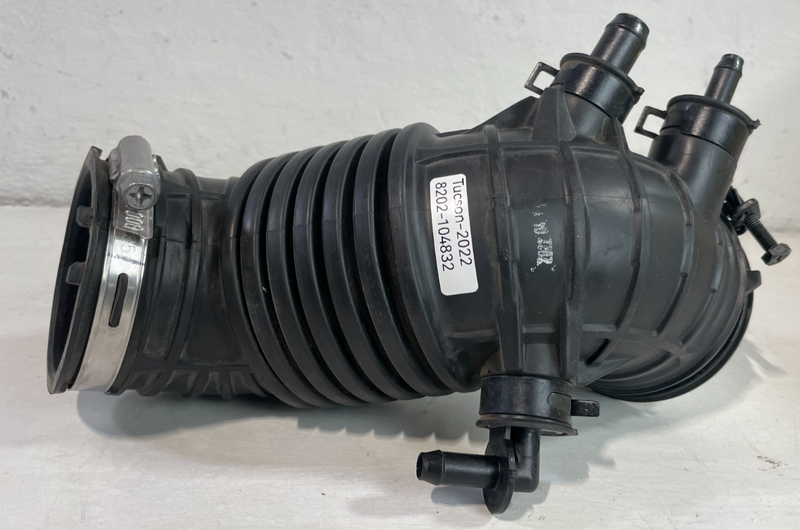 Load image into Gallery viewer, 2022-2025 HYUNDAI TUCSON ENGINE AIR CLEANER INTAKE HOSE TUBE PIPE 2.5L # 104832
