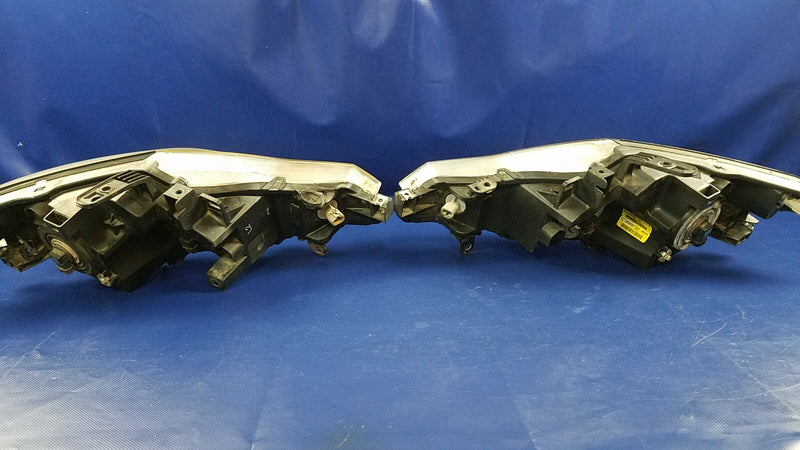 Load image into Gallery viewer, 09 - 10 NISSAN MURANO LEFT &amp; RIGHT HALOGEN HEADLIGHT HEADLAMP PAIR # IG14-HDS485
