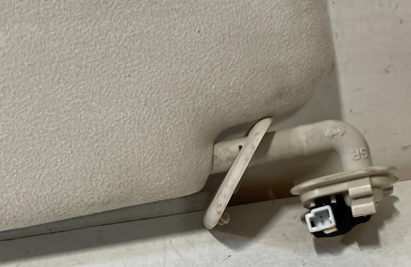 Load image into Gallery viewer, 2020 - 2022 HYUNDAI PALISADE FRONT RIGHT SIDE SUNVISOR SUN VISOR BEIGE # 100205
