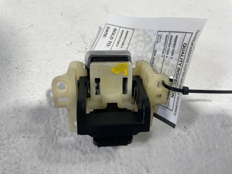 Load image into Gallery viewer, 23-25 HONDA HR-V CENTER CONSOLE ARMREST LID COVER LATCH LOCK 834173W0A01 #105446
