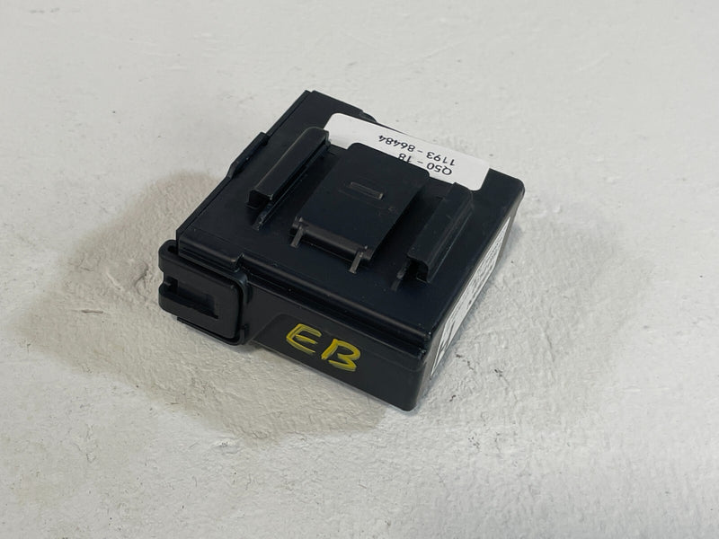 Load image into Gallery viewer, 16-18 INFINITI Q50 3.0L INTERGRATED DIAGNOSTIC CONTROL MODULE UNIT OEM # 86484
