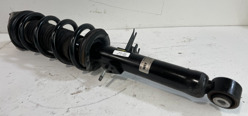 Load image into Gallery viewer, 2015-2017 INFINITI QX50 RWD FRONT RIGHT SIDE SHOCK STRUT SPRING ABSORBER # 86356
