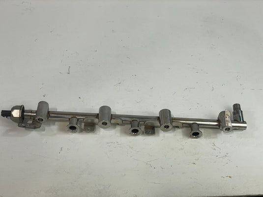 16-20 INFINITI Q50 17-20 Q60 3.0L FRONT RIGHT ENGINE FUEL INJECTOR RAIL