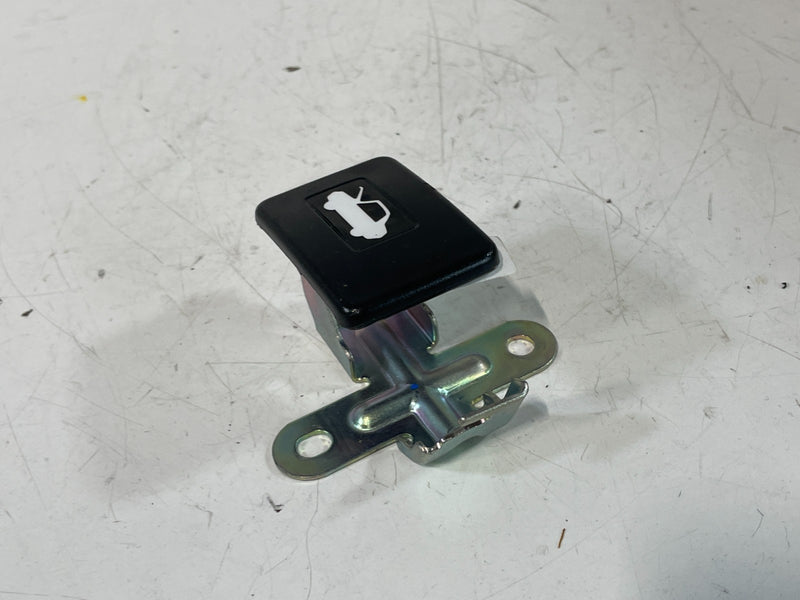 Load image into Gallery viewer, 2023-2025 HONDA CR-V HOOD BONNET RELEASE OPEN OPENER HANDLE W/ BRACKET # 102591
