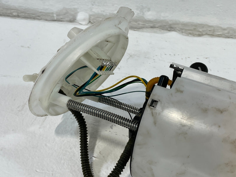 Load image into Gallery viewer, 2022- 2023 KIA STINGER GT-LINE FUEL GAS PUMP ASSEMBLY 31110-J5050 2.5L # 99729
