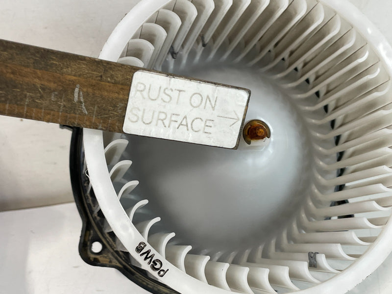 Load image into Gallery viewer, 19-20 HYUNDAI SANTA FE FRONT AC AIR CONDITIONER HEATER BLOWER FAN MOTOR # 102994
