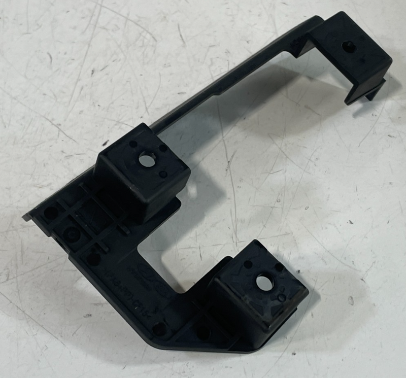 Load image into Gallery viewer, 20-22 HYUNDAI PALISADE REAR LEFT BLIND SPOT RADAR SENSOR MODULE BRACKET # 103028
