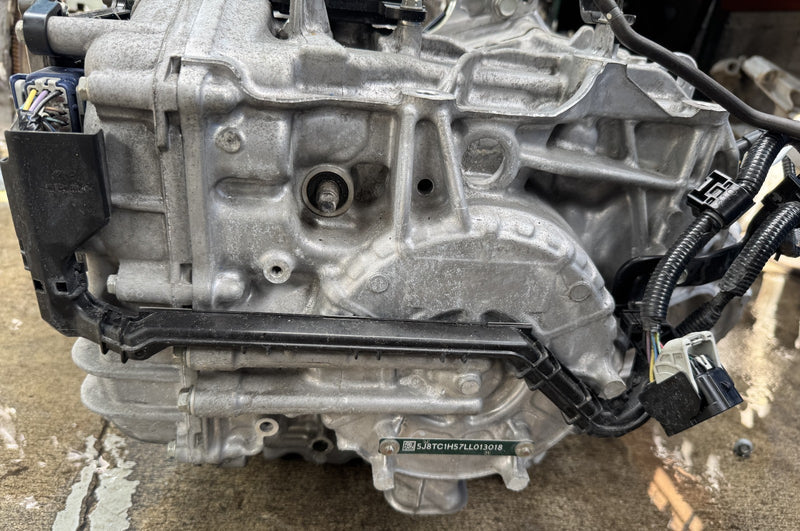 Load image into Gallery viewer, ACURA RDX FWD AUTO TRANSMISSION ASSEMBLY 2.0L 68K MILES 2020-2021 # NB1-TRU462
