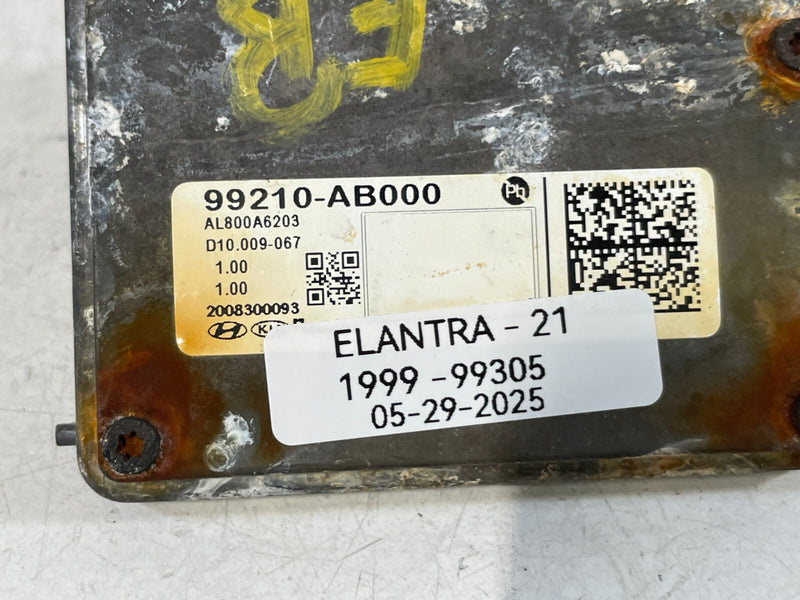 Load image into Gallery viewer, 2021-2023 HYUNDAI ELANTRA WINDSHIELD LANE KEEP ASSIST CAMERA MODULE # 99305
