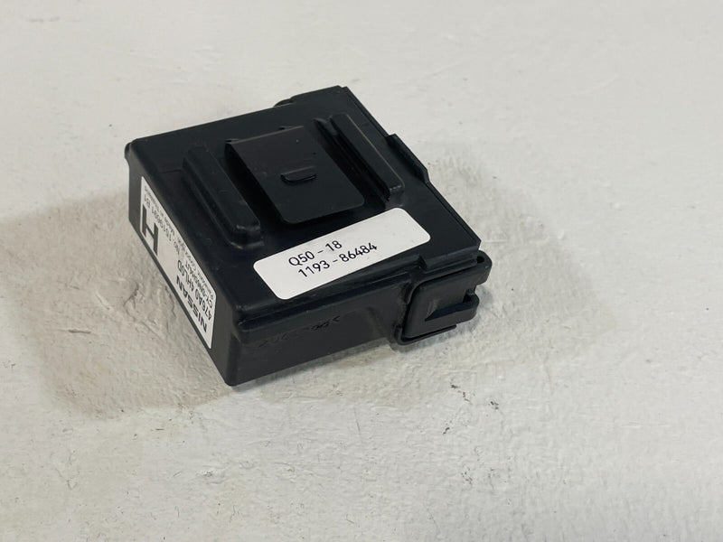 Load image into Gallery viewer, 16-18 INFINITI Q50 3.0L INTERGRATED DIAGNOSTIC CONTROL MODULE UNIT OEM # 86484
